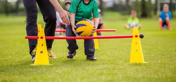 完爆上海+碾压山西！广东队拒绝“下棋”，杜锋强行避开广厦男篮